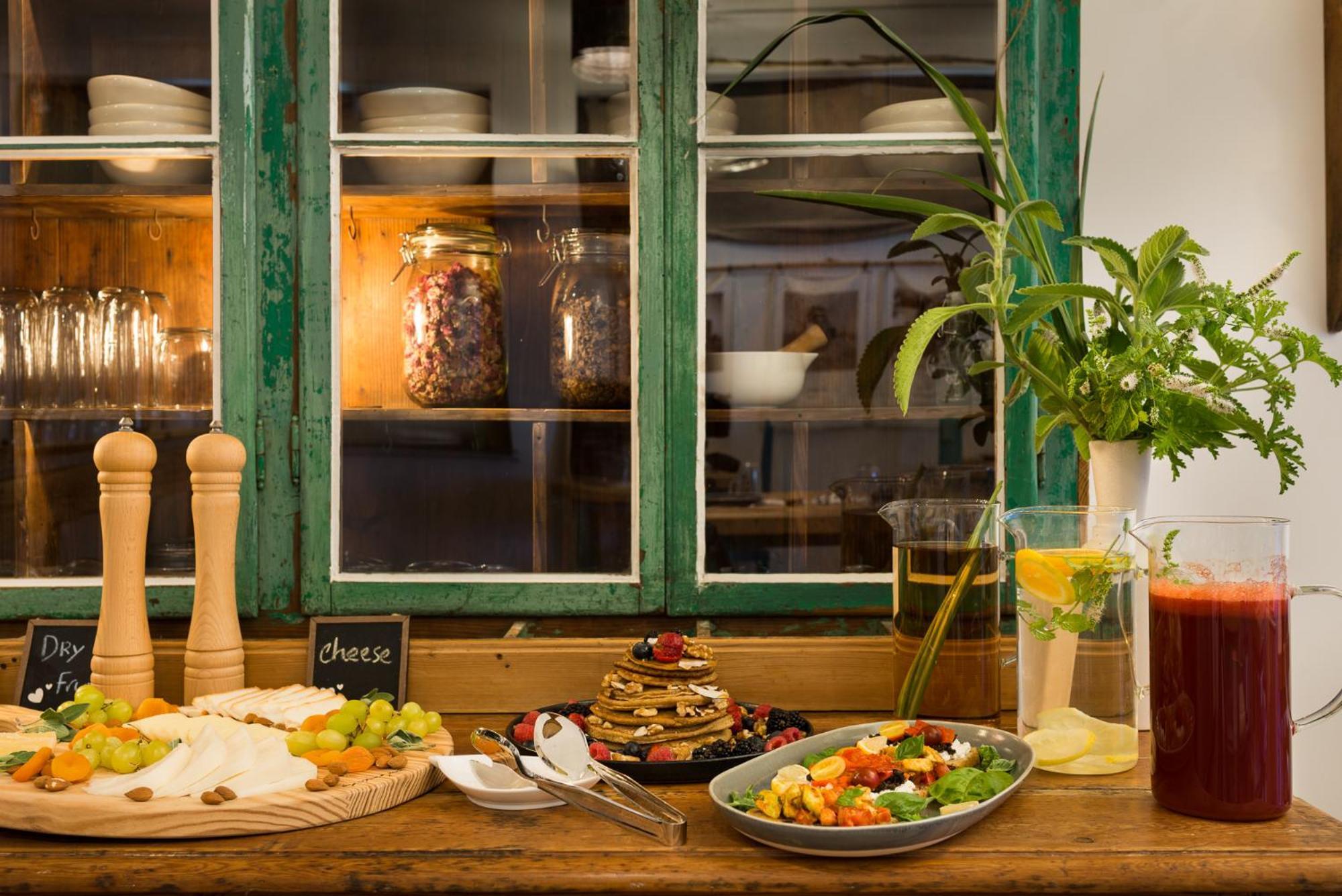 Altanure Almatere - Food Forest Boutique Stay タヴィラ エクステリア 写真